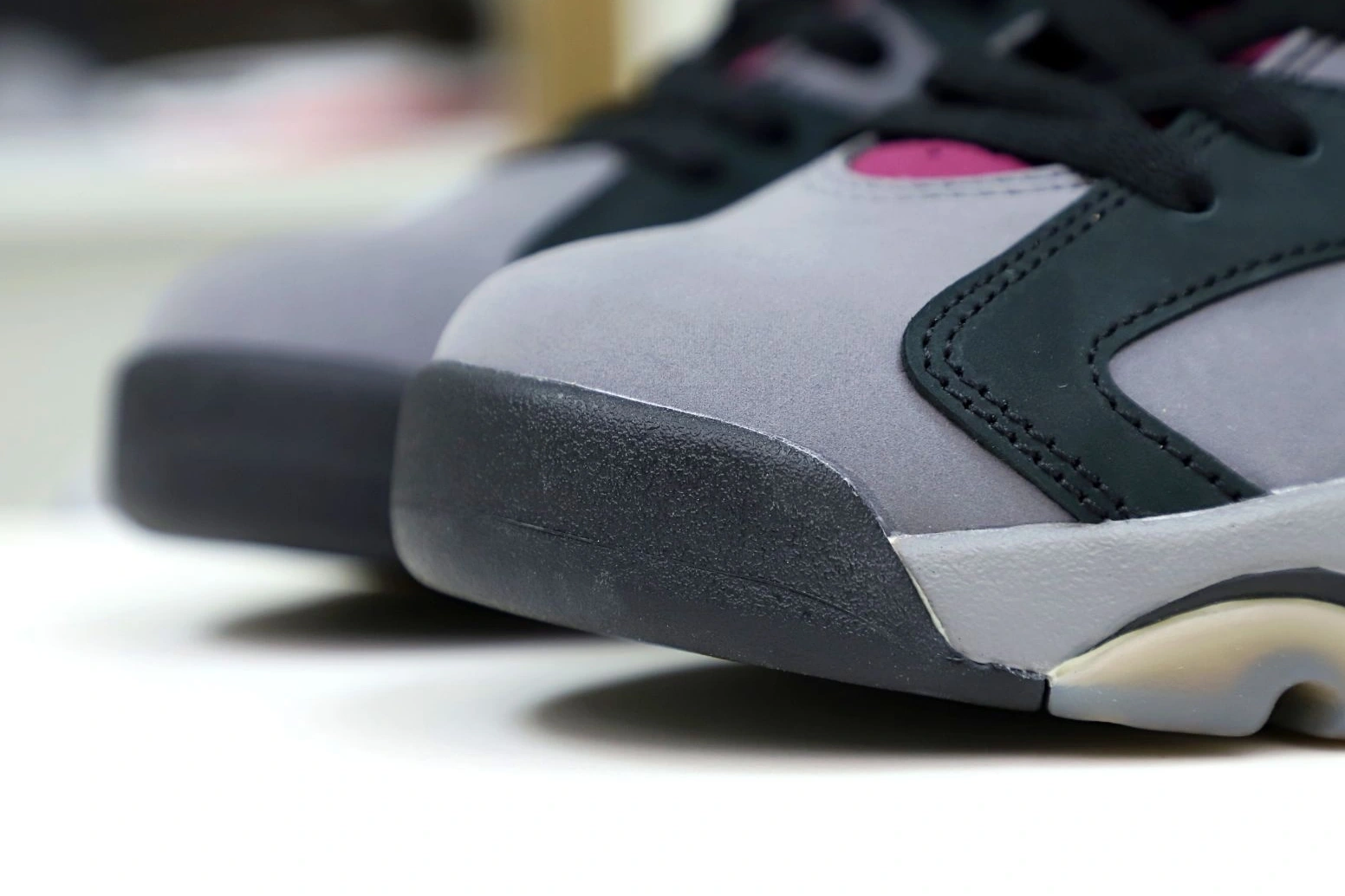 6 JORDAN AIR BORDEAUX RETRO 1115